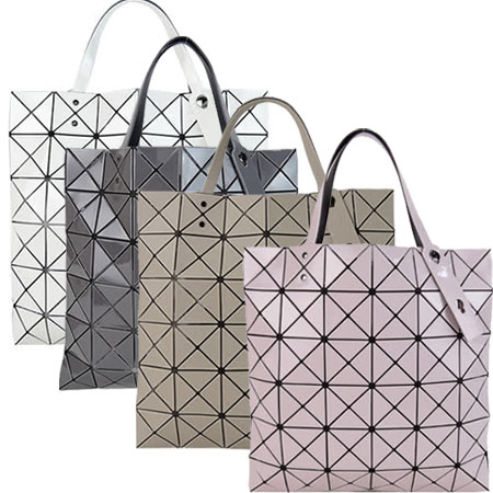 ISSEY MIYAKE三宅一生
幾何亮面6x6手提包 